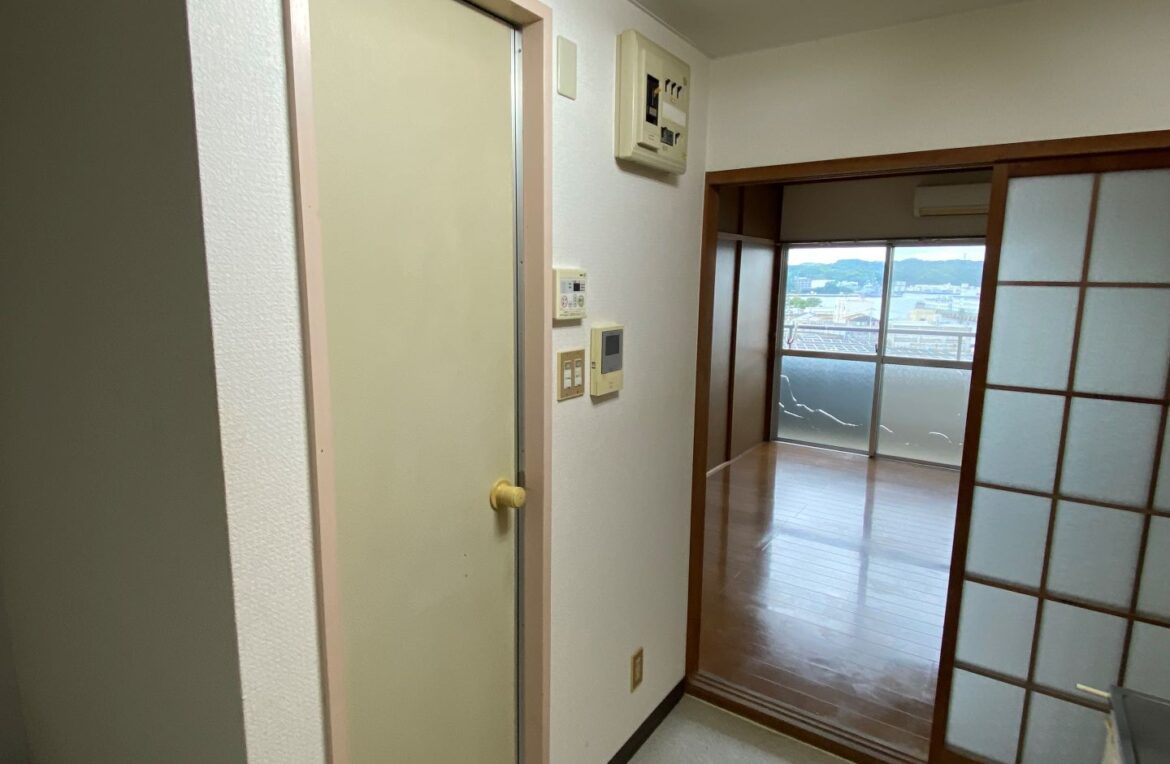 シーサイドマンション – 703号室