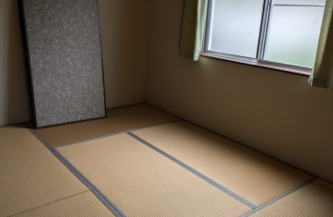 勝富町4階建 – 301号室