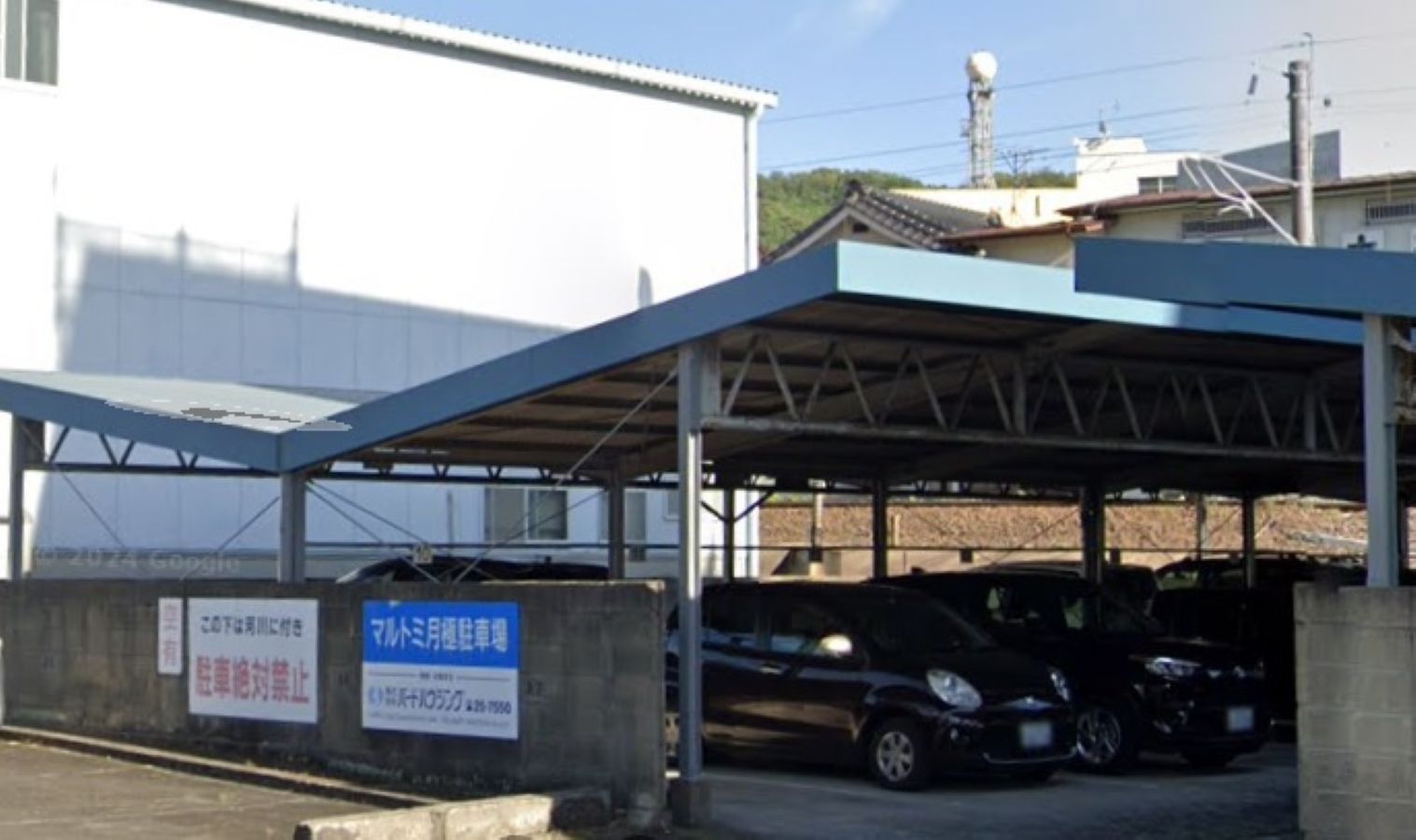 稲荷町マルトミ駐車場